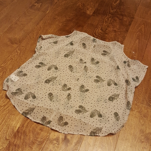 Chloe K flirty feather sheer cold shoulder top,New - Picture 6 of 6